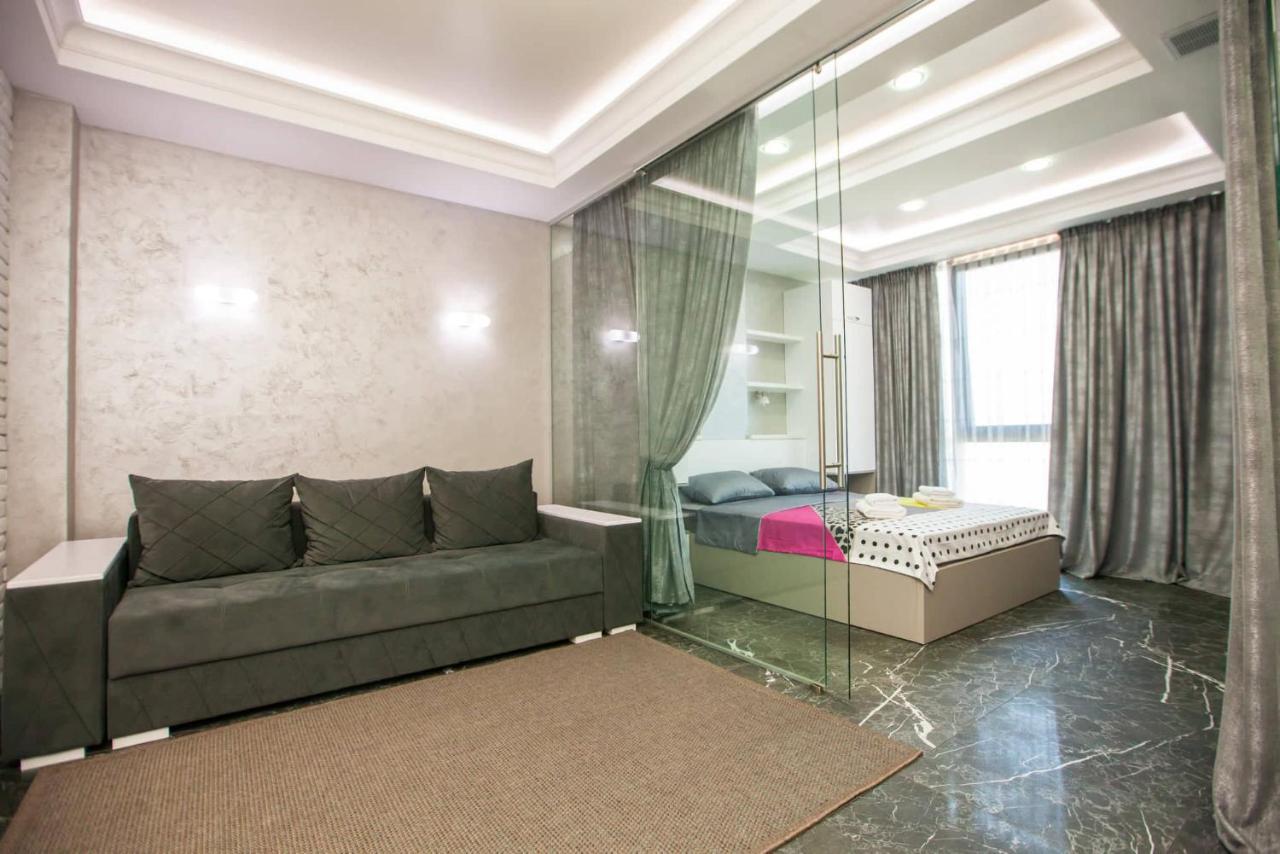 Double Skyhouse Exclusive Apartments Chisinau Exterior photo
